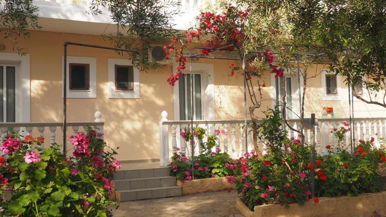 Casa Dyonisia Tsilivi Plános